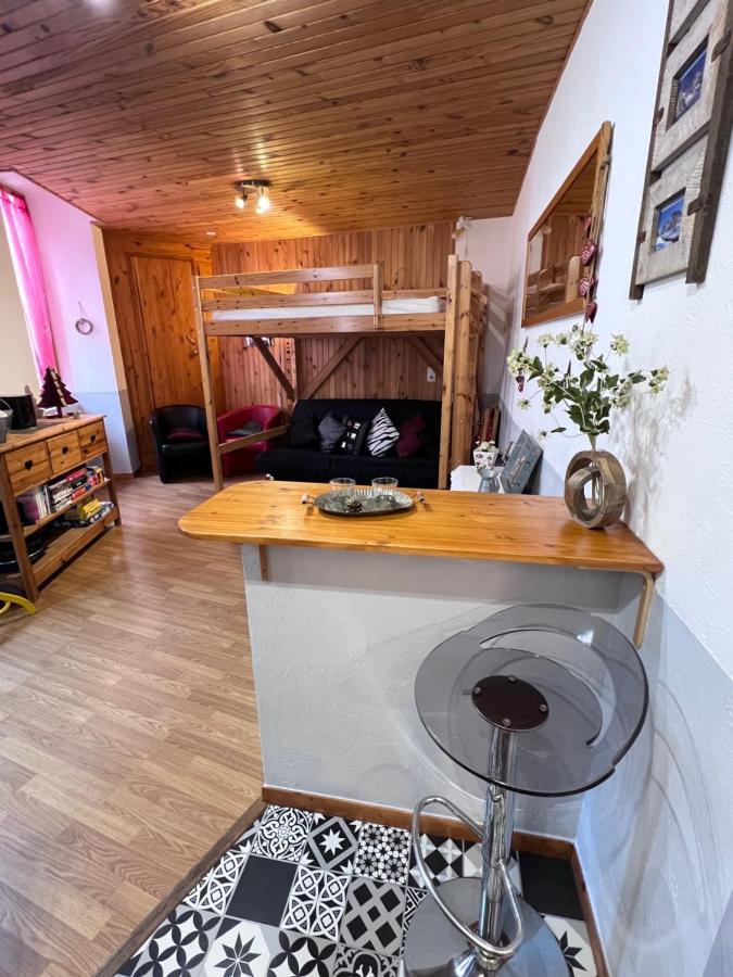 L'Astazou "Pret Gracieux Du Materiel De Ski" Au Studio Luz-Saint-Sauveur Exterior foto