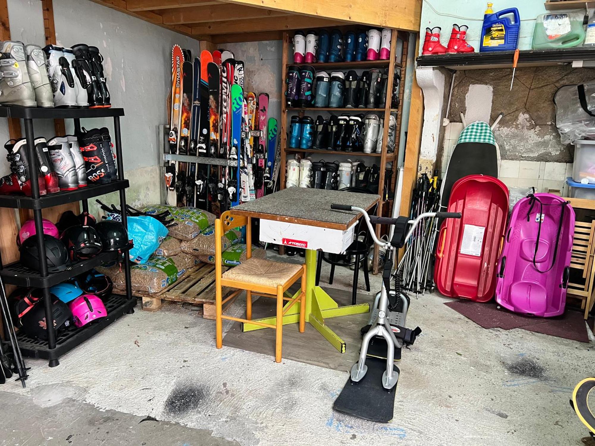 L'Astazou "Pret Gracieux Du Materiel De Ski" Au Studio Luz-Saint-Sauveur Exterior foto